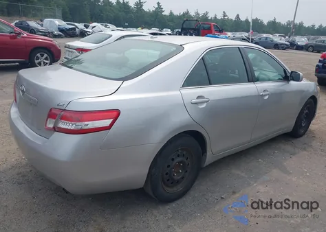 2011 Toyota Camry z USA, uszkodzony, nr VIN 4T1BF3EK6BU624668